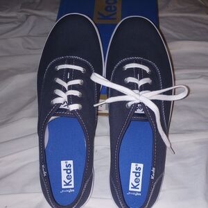 Keds Navy Classic Canvas Sneakers,Left Has Never Even Been Tried On, Like New,7W